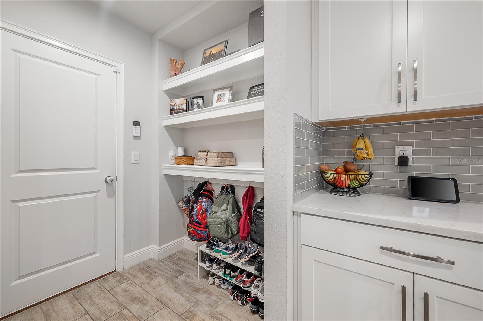 AVEA POINTE - Residential