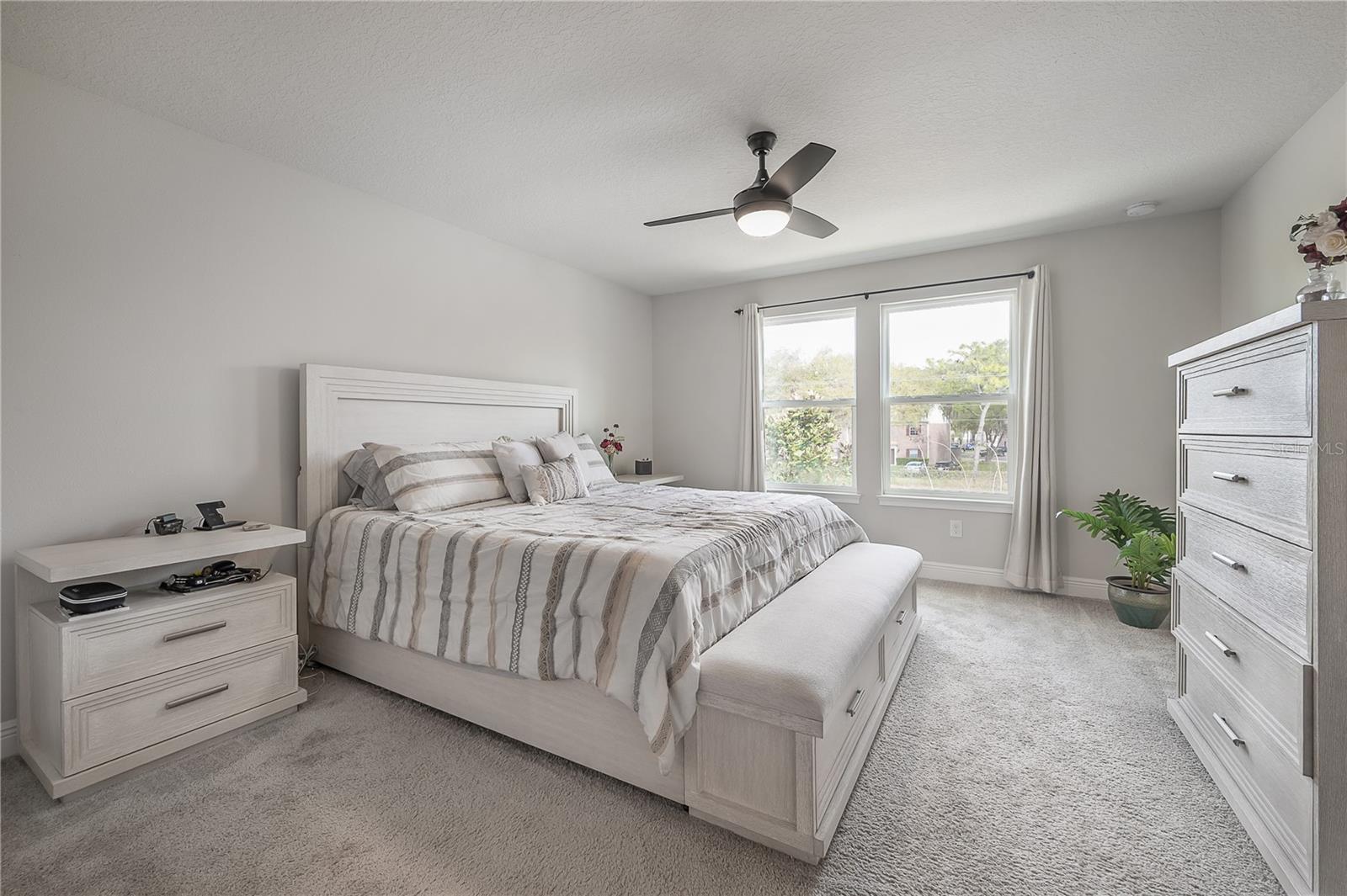 AVEA POINTE - Residential