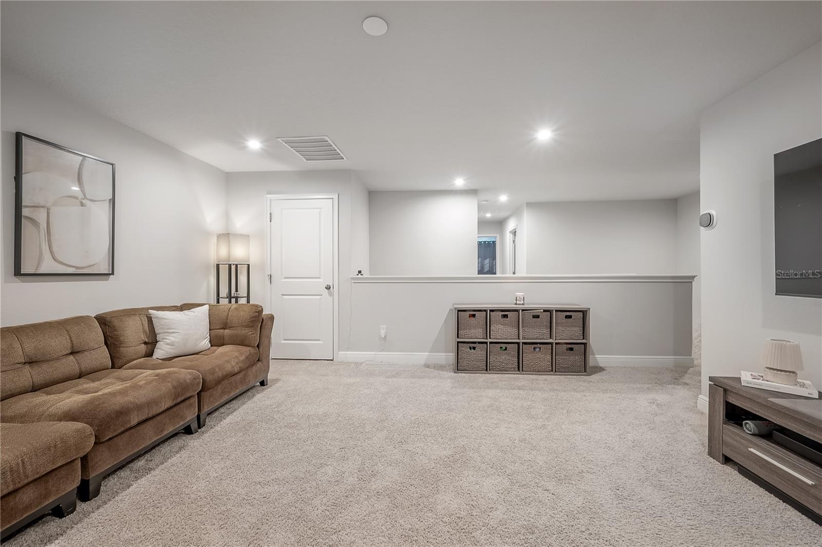 AVEA POINTE - Residential