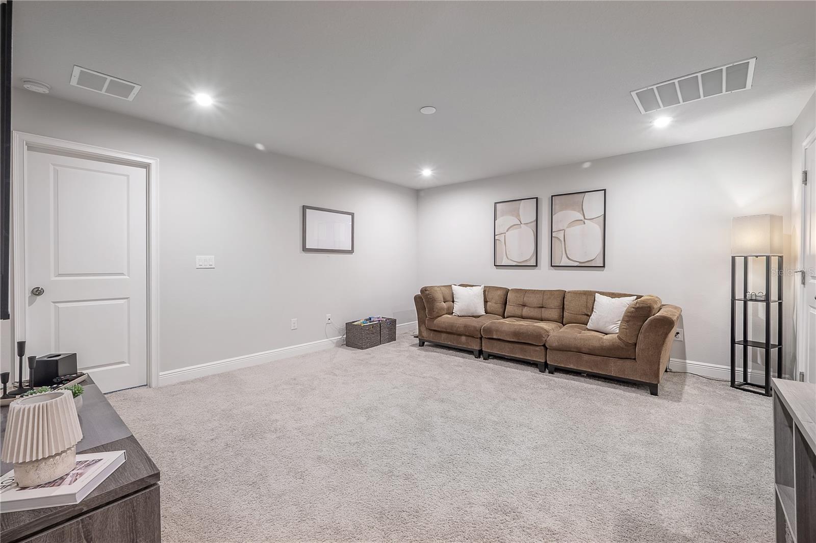 AVEA POINTE - Residential