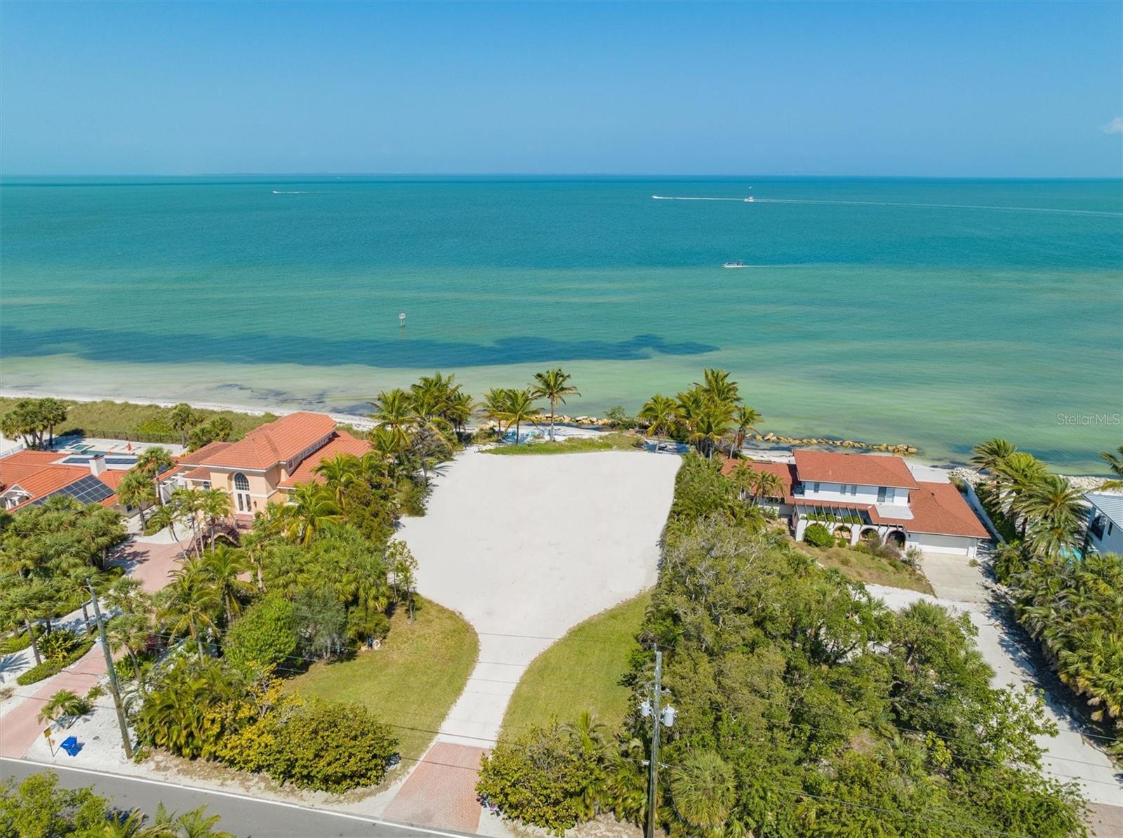 826 S BAY BOULEVARD A