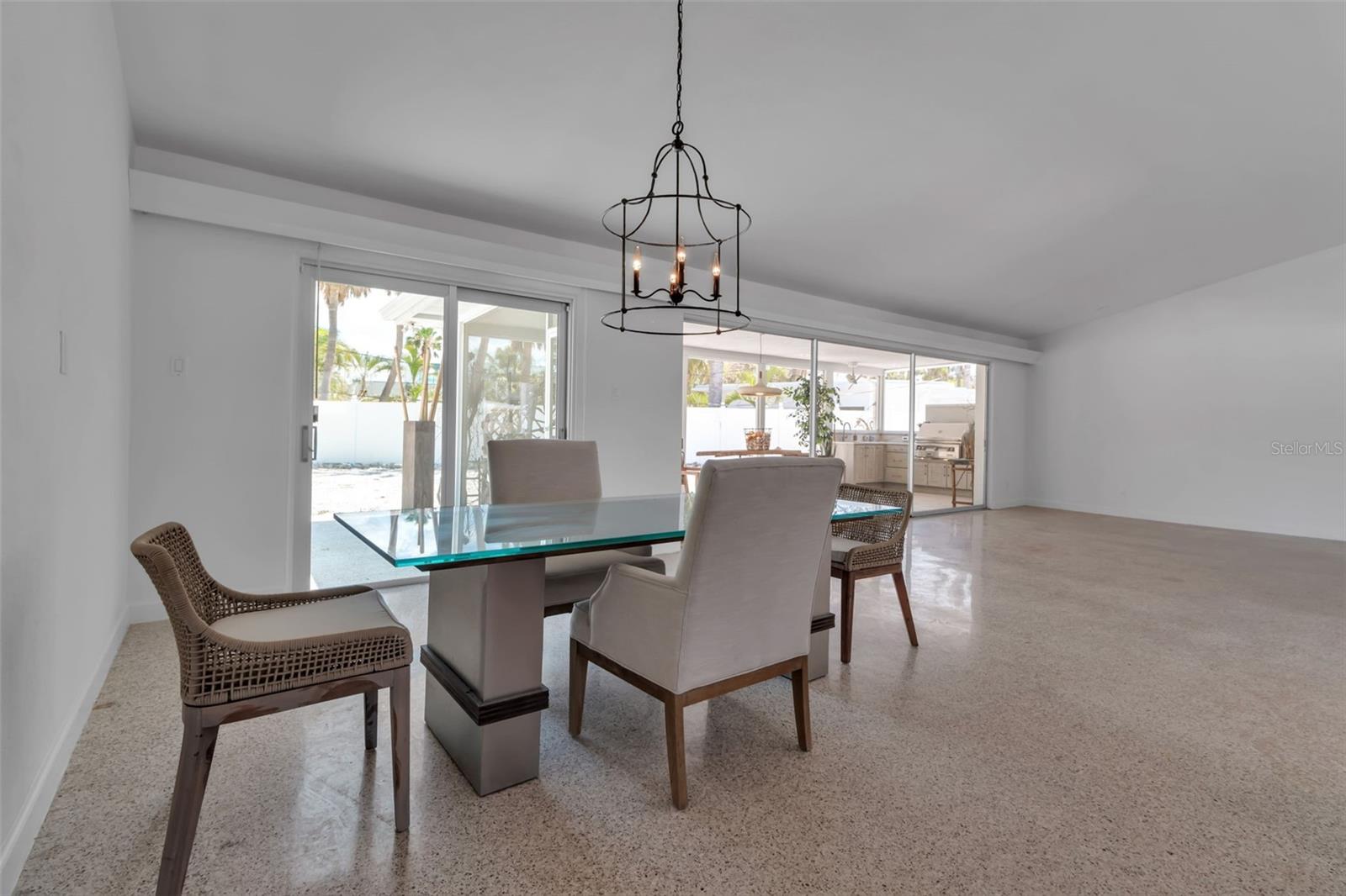 SAINT ARMANDS DIV - Residential