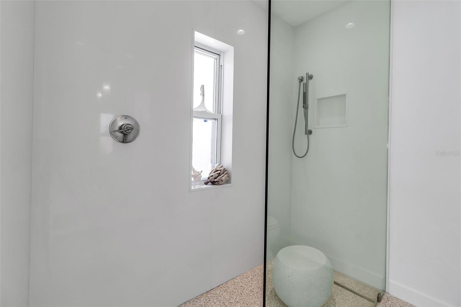 SAINT ARMANDS DIV - Residential