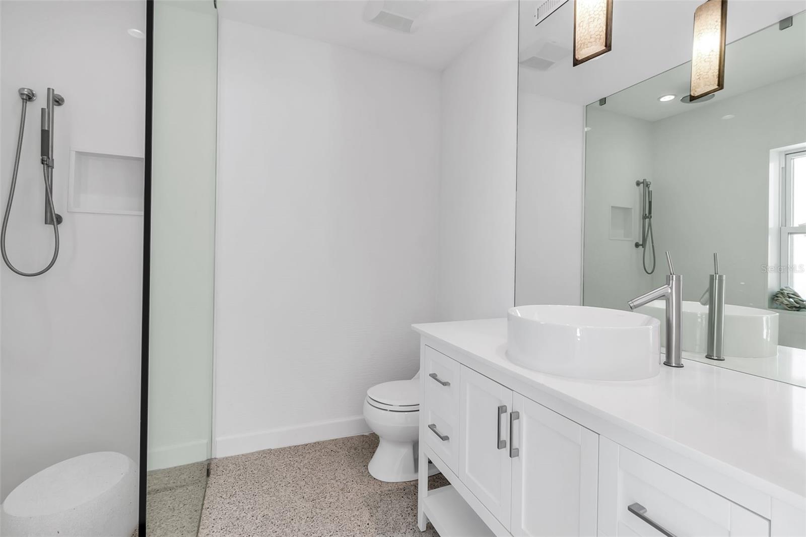 SAINT ARMANDS DIV - Residential