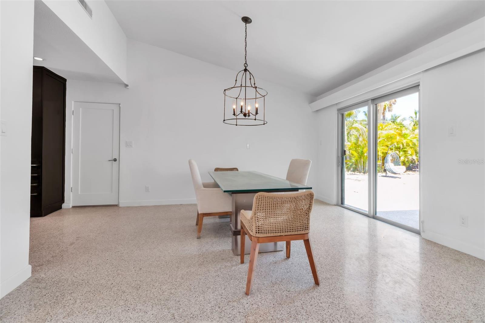 SAINT ARMANDS DIV - Residential