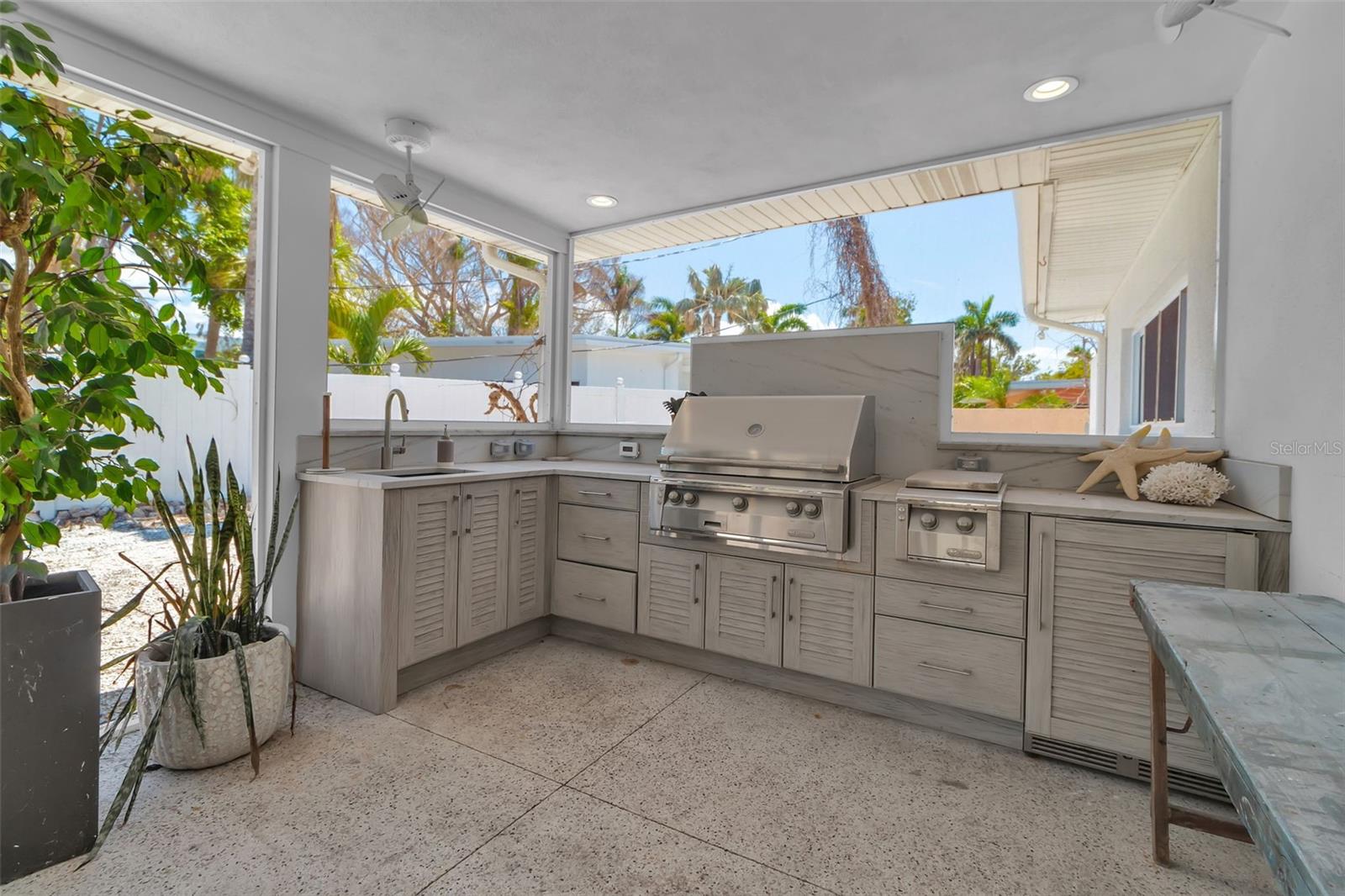 SAINT ARMANDS DIV - Residential