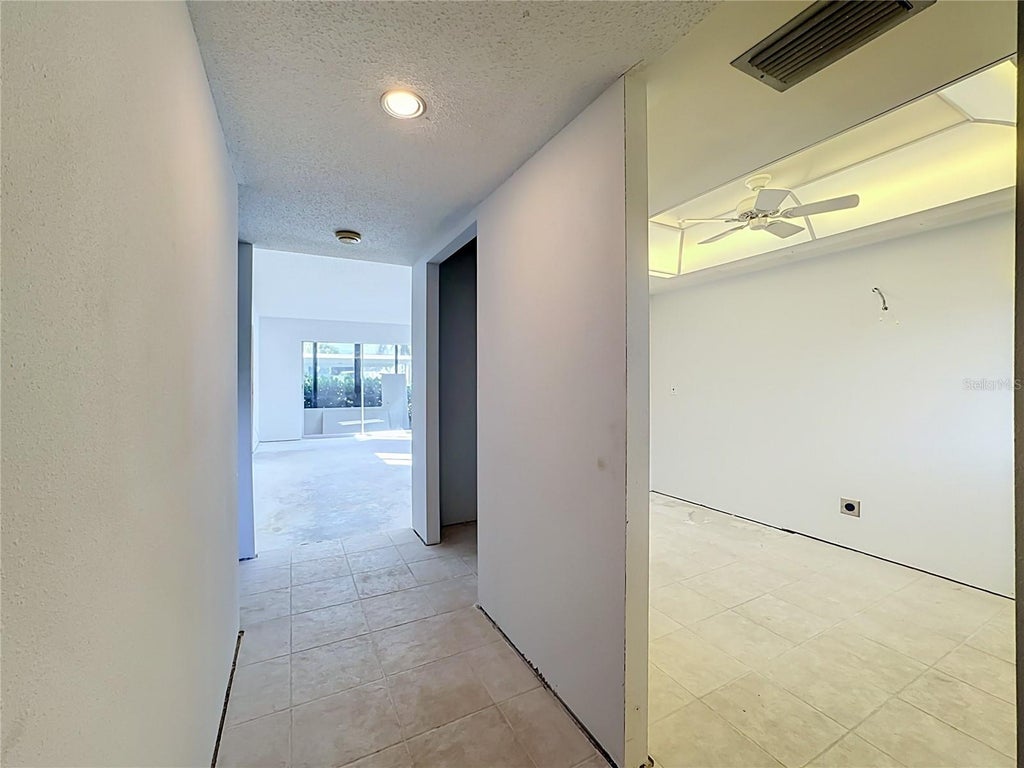 Photo of 6470 Hollywood Boulevard #110, Sarasota, FL 34231 (MLS # TB8550163)