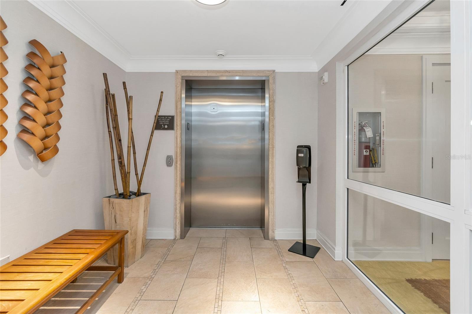 RESIDENCES ON SIESTA KEY BEACH, HYATT RESIDENCES - Residential