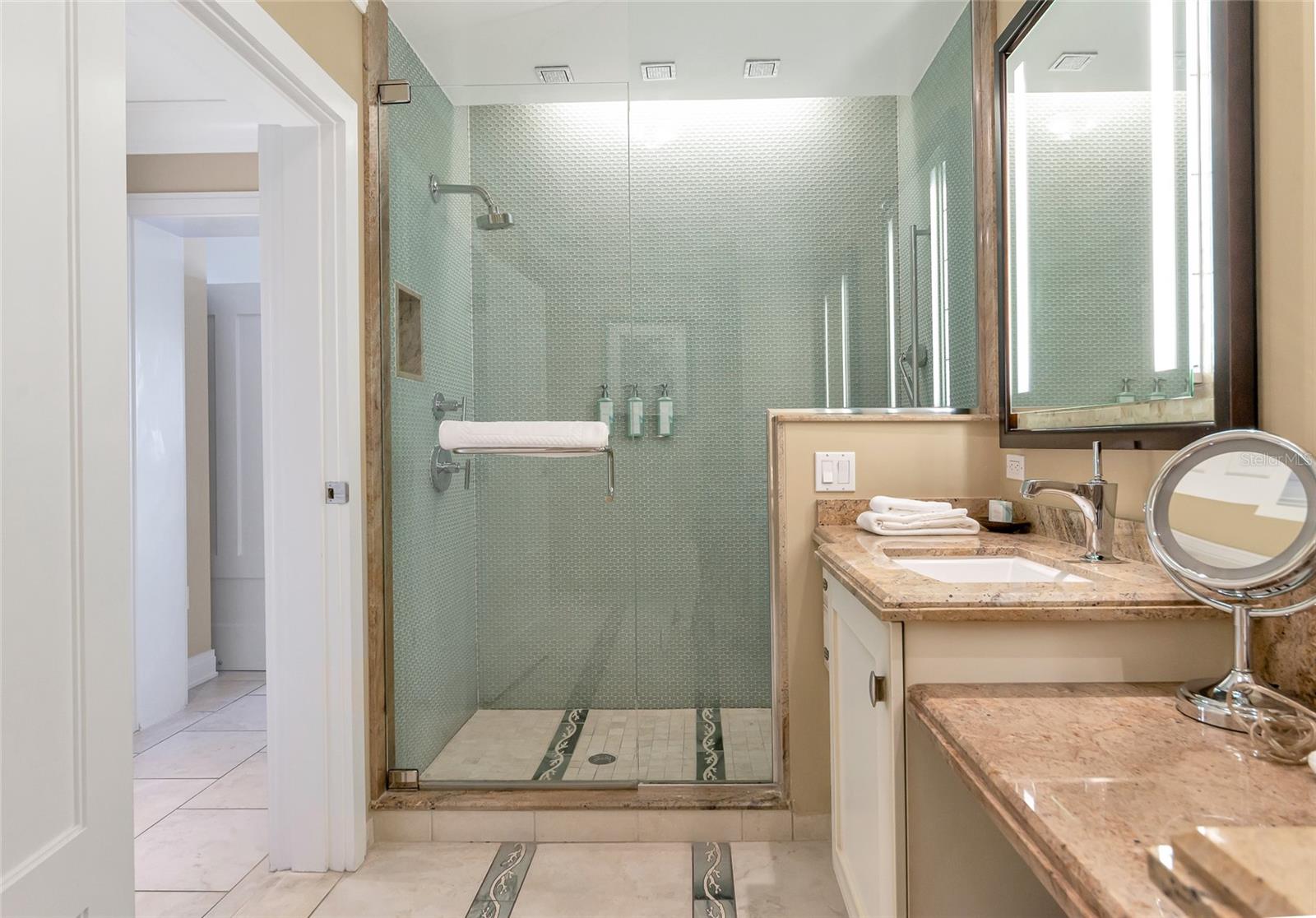 RESIDENCES ON SIESTA KEY BEACH, HYATT RESIDENCES - Residential