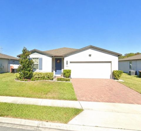 Photo of 508 Vista Villages Boulevard, Davenport, FL 33896 (MLS # S5151924)