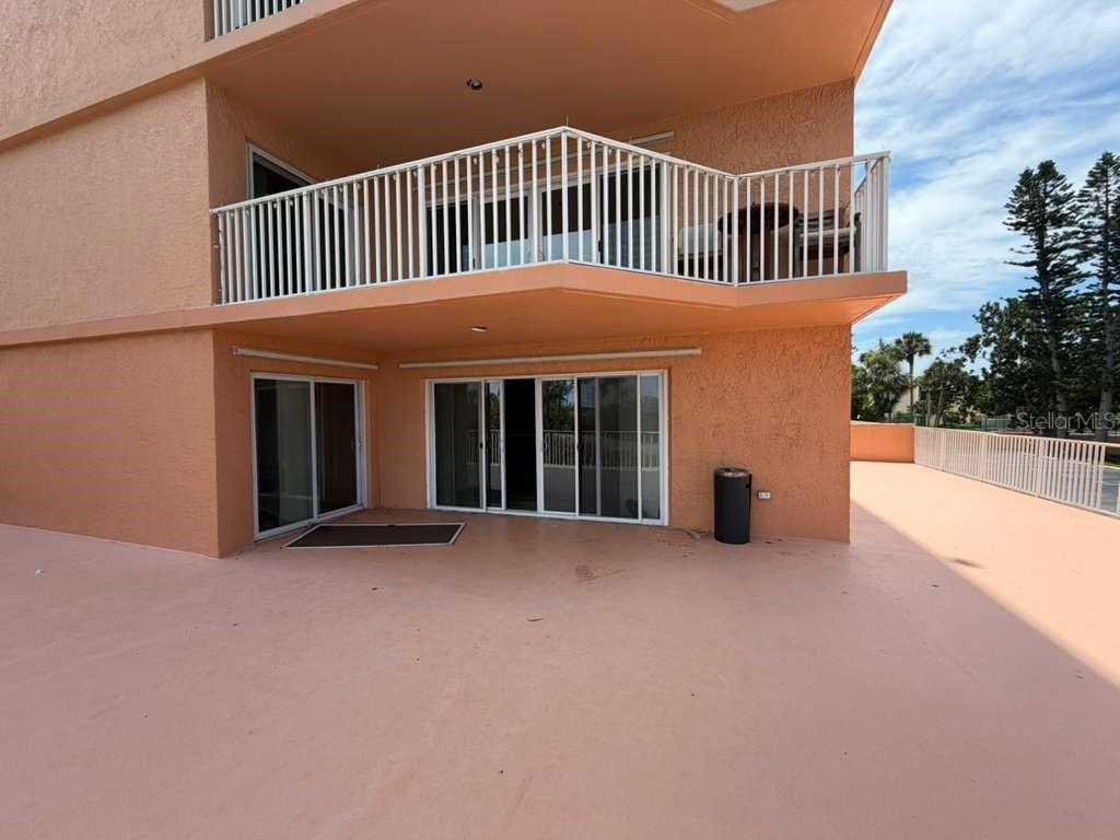 SOUTH BAY CONDO - Residential