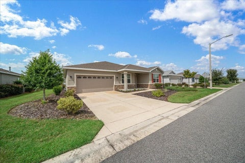 Tiny photo for 9070 SW 106th Avenue, Ocala, FL 34481 (MLS # OM733682)