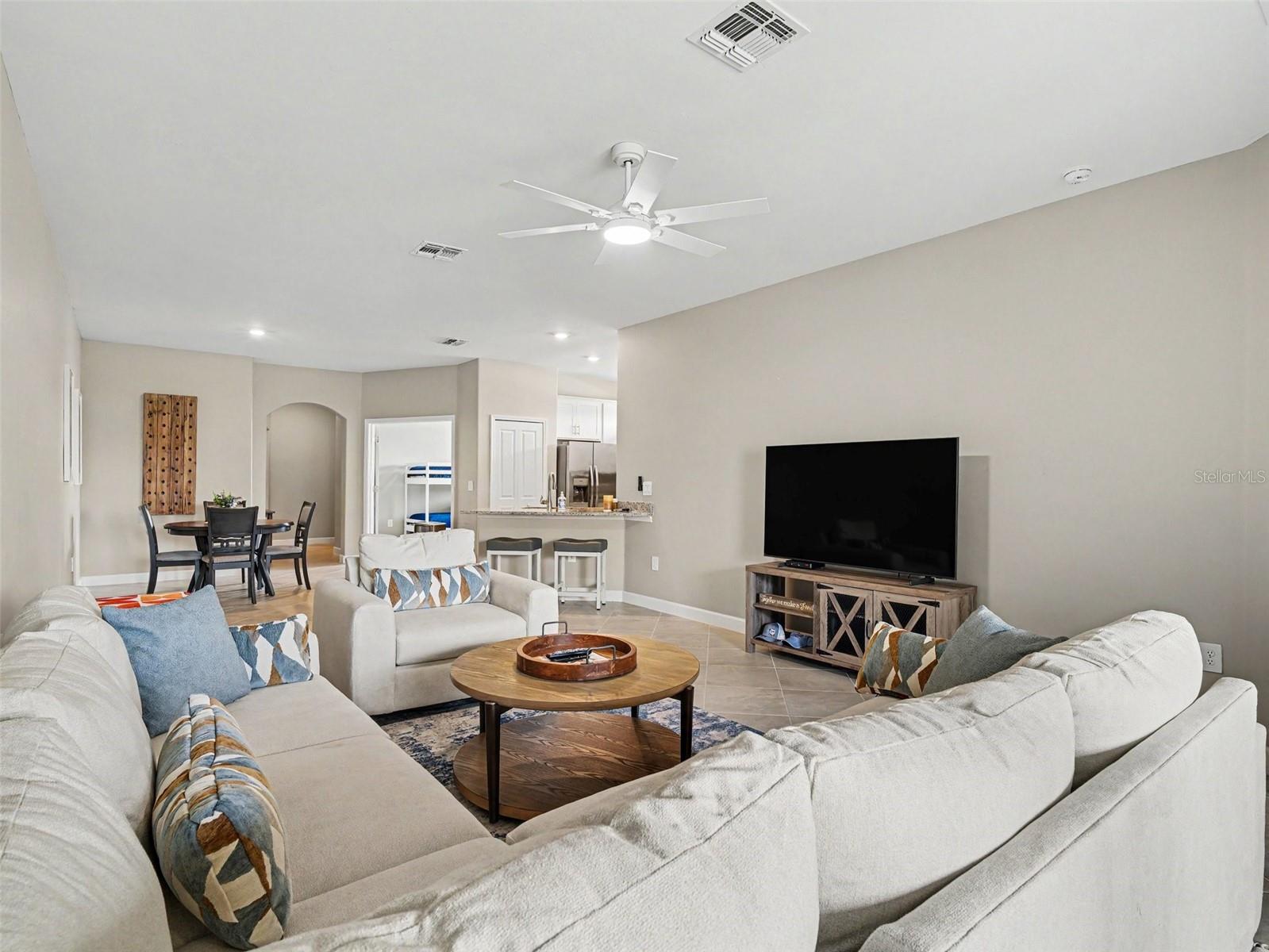 5422 CRYSTAL HARBOR COVE