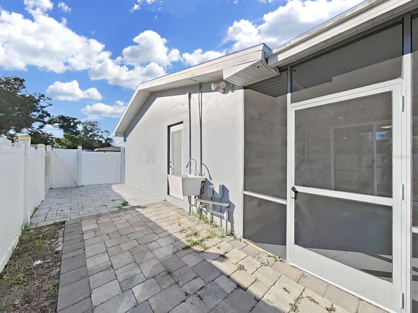 CARLTON TERRACE - Residential