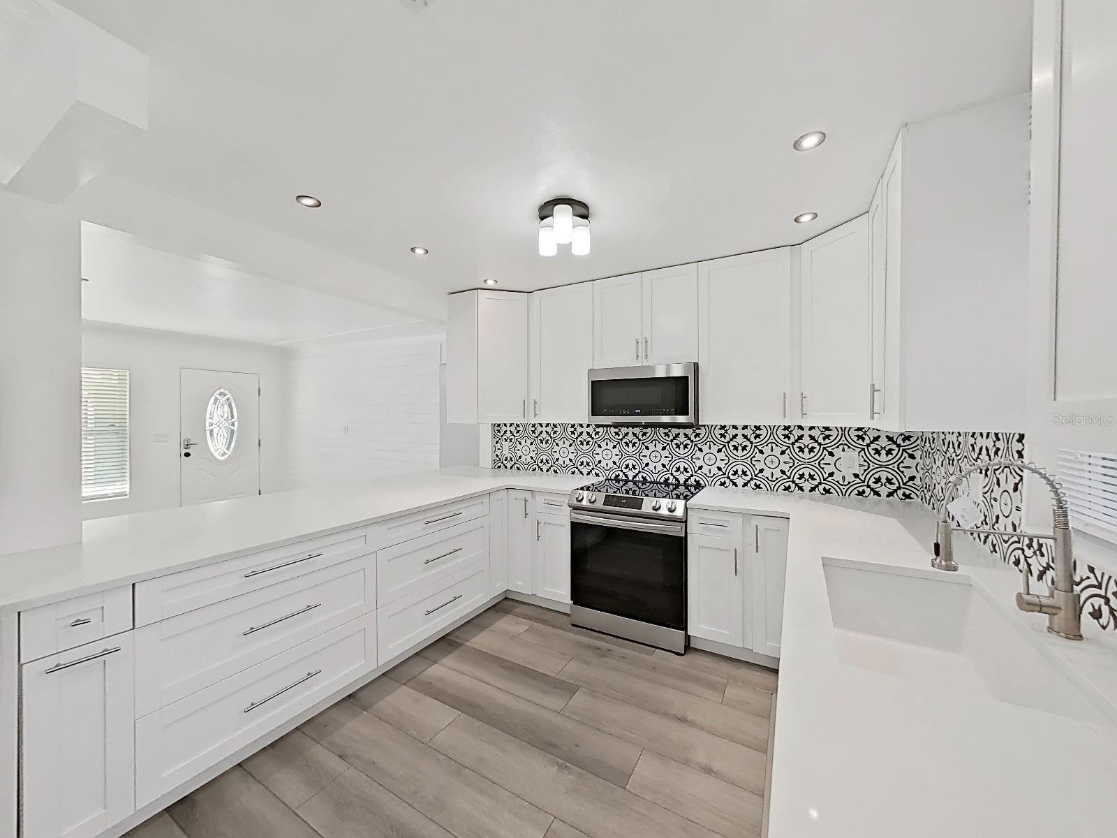 CARLTON TERRACE - Residential