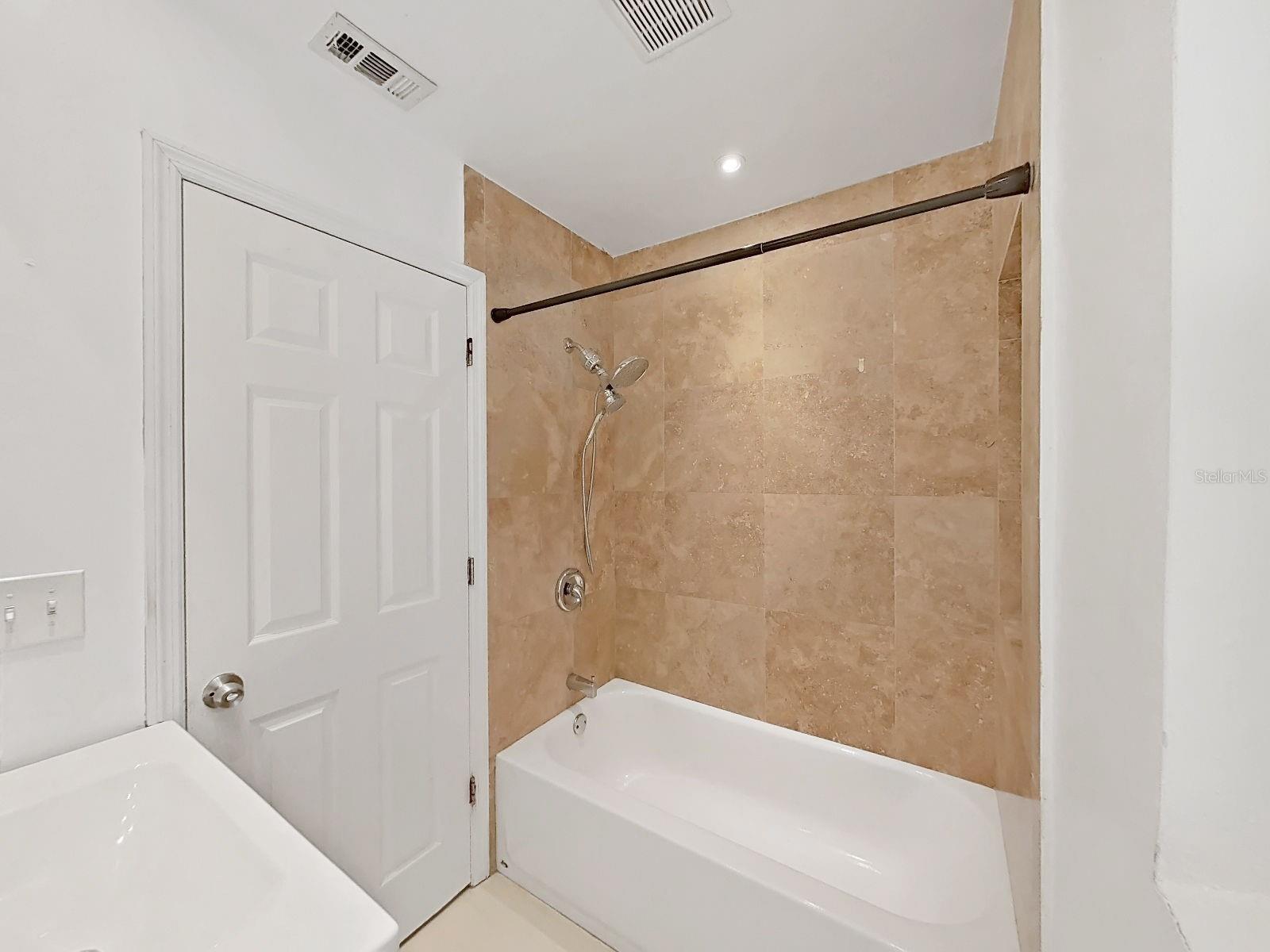 CARLTON TERRACE - Residential