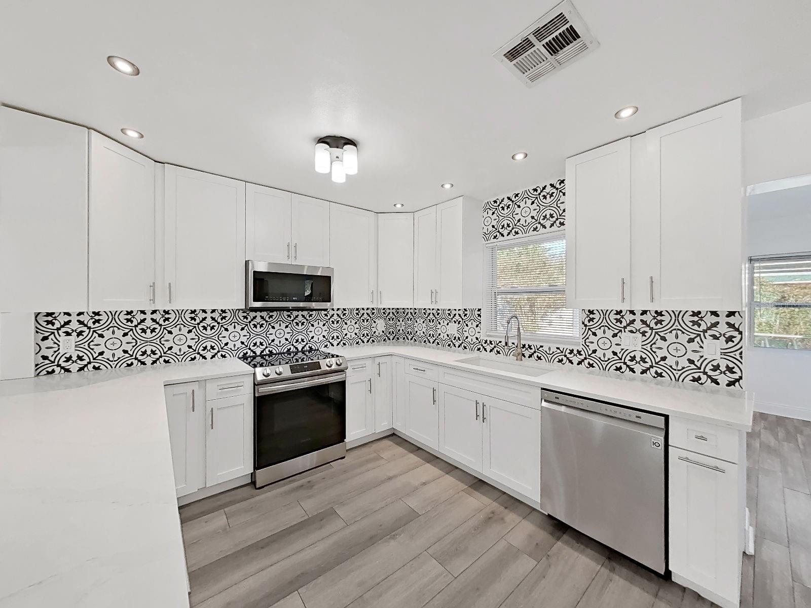 CARLTON TERRACE - Residential