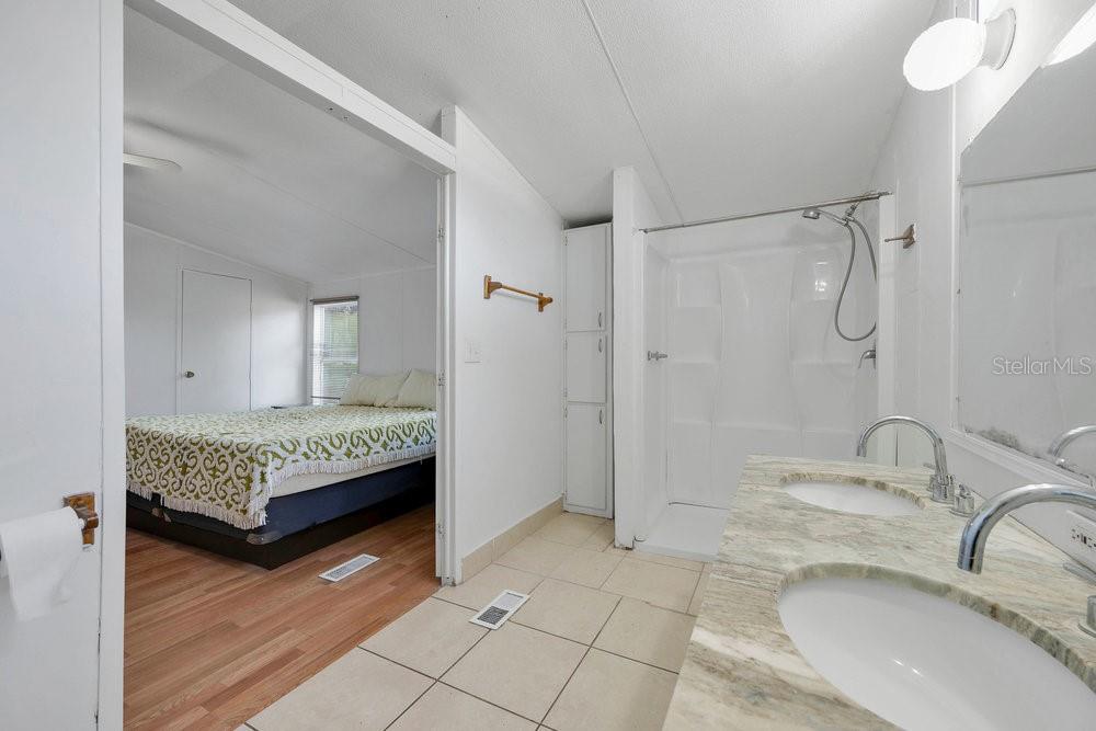 INWOOD - Residential