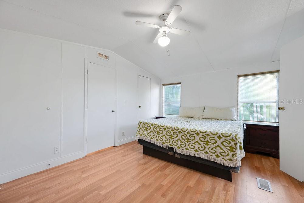 INWOOD - Residential
