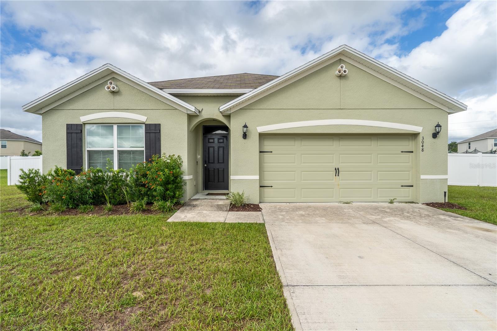 Welcome home to this spacious 4-bedroom, 2-bath single-family home with an inviting family-friendly feel in desirable Northeast Ocala. With 1,828 sq. ft. of living space that lives more like 2,000+, there’s plenty of room for everyone to spread out and enjoy.
Step inside and you’ll find a comfortable, open layout that flows easily for both everyday living and entertaining. The oversized backyard is a dream for pets, or weekend gatherings—plenty of space to create your own outdoor retreat. This home offers a quiet neighborhood vibe while still being close to schools, shopping, and conveniences.
Bonus: Solar panels will be paid off at closing, giving you the benefit of energy savings without the long-term payments.