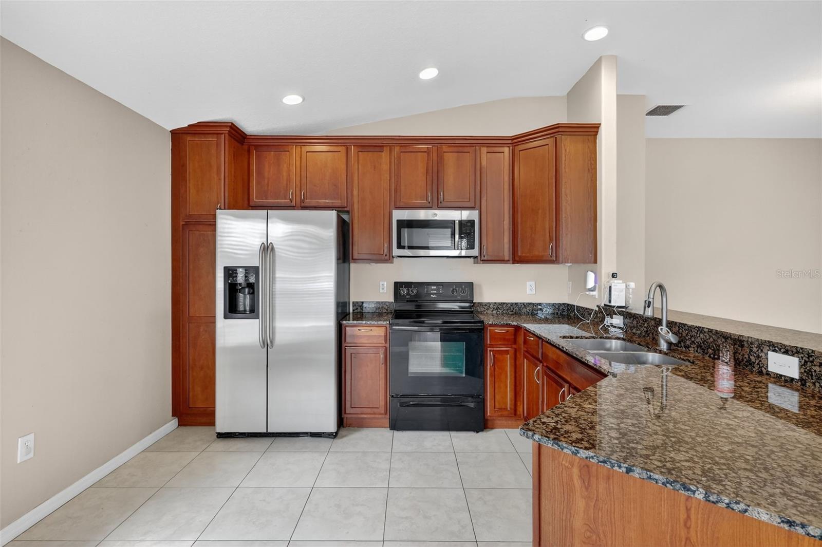 SUMMERFIELD VILLG 1 TRCT 18 - Residential