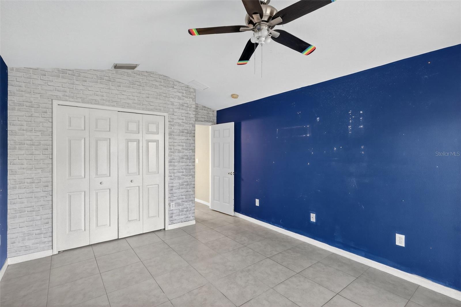 SUMMERFIELD VILLG 1 TRCT 18 - Residential