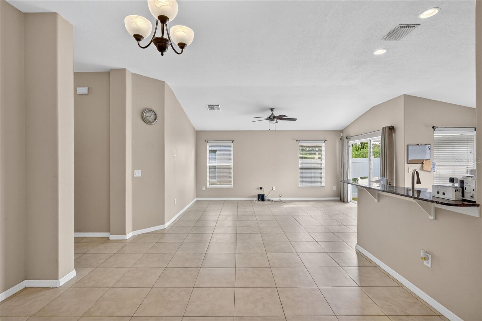 SUMMERFIELD VILLG 1 TRCT 18 - Residential