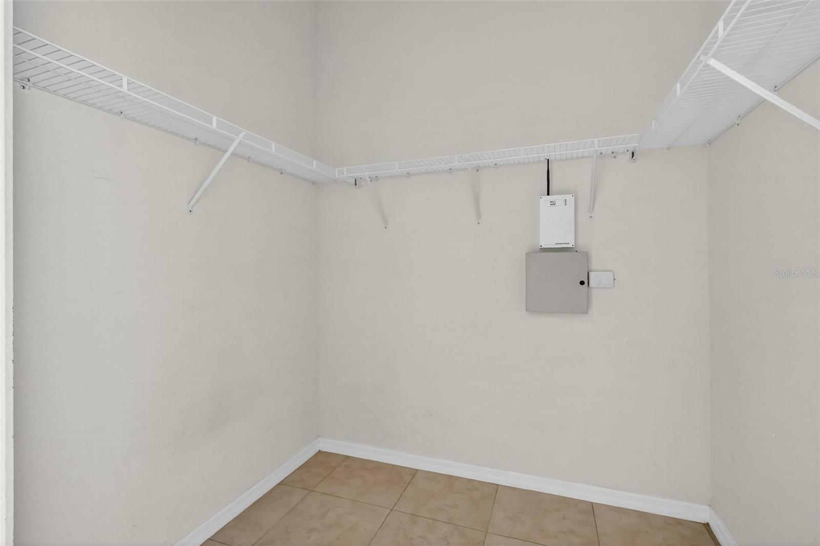 SUMMERFIELD VILLG 1 TRCT 18 - Residential