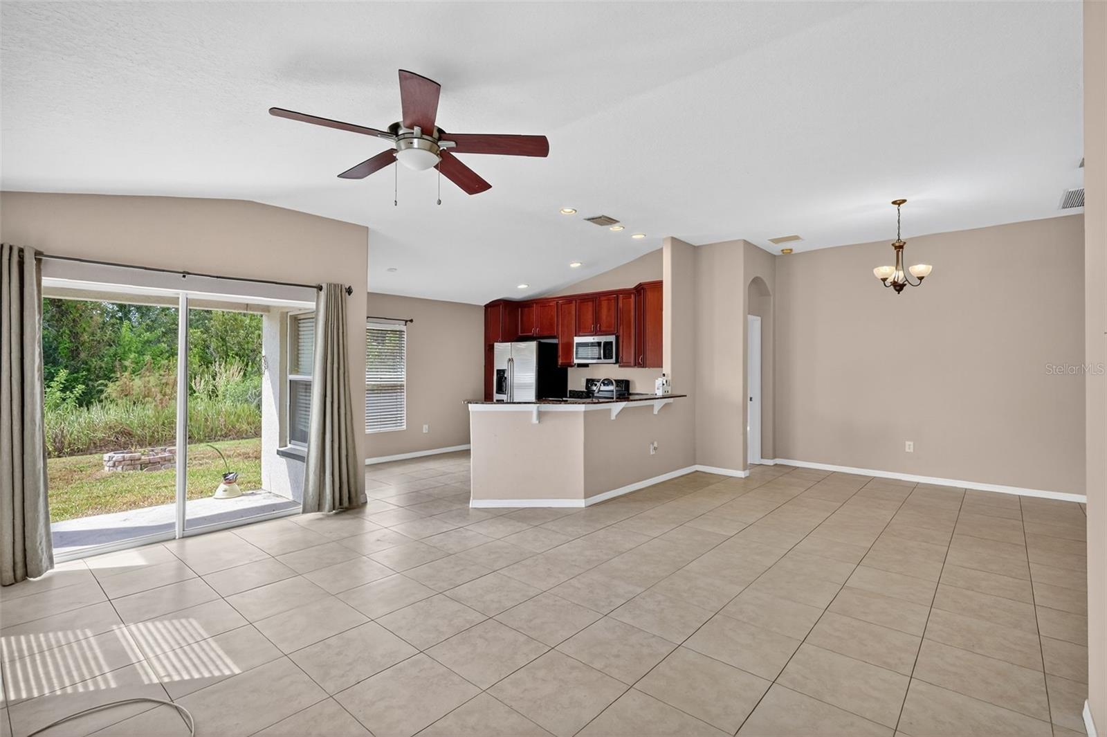 SUMMERFIELD VILLG 1 TRCT 18 - Residential