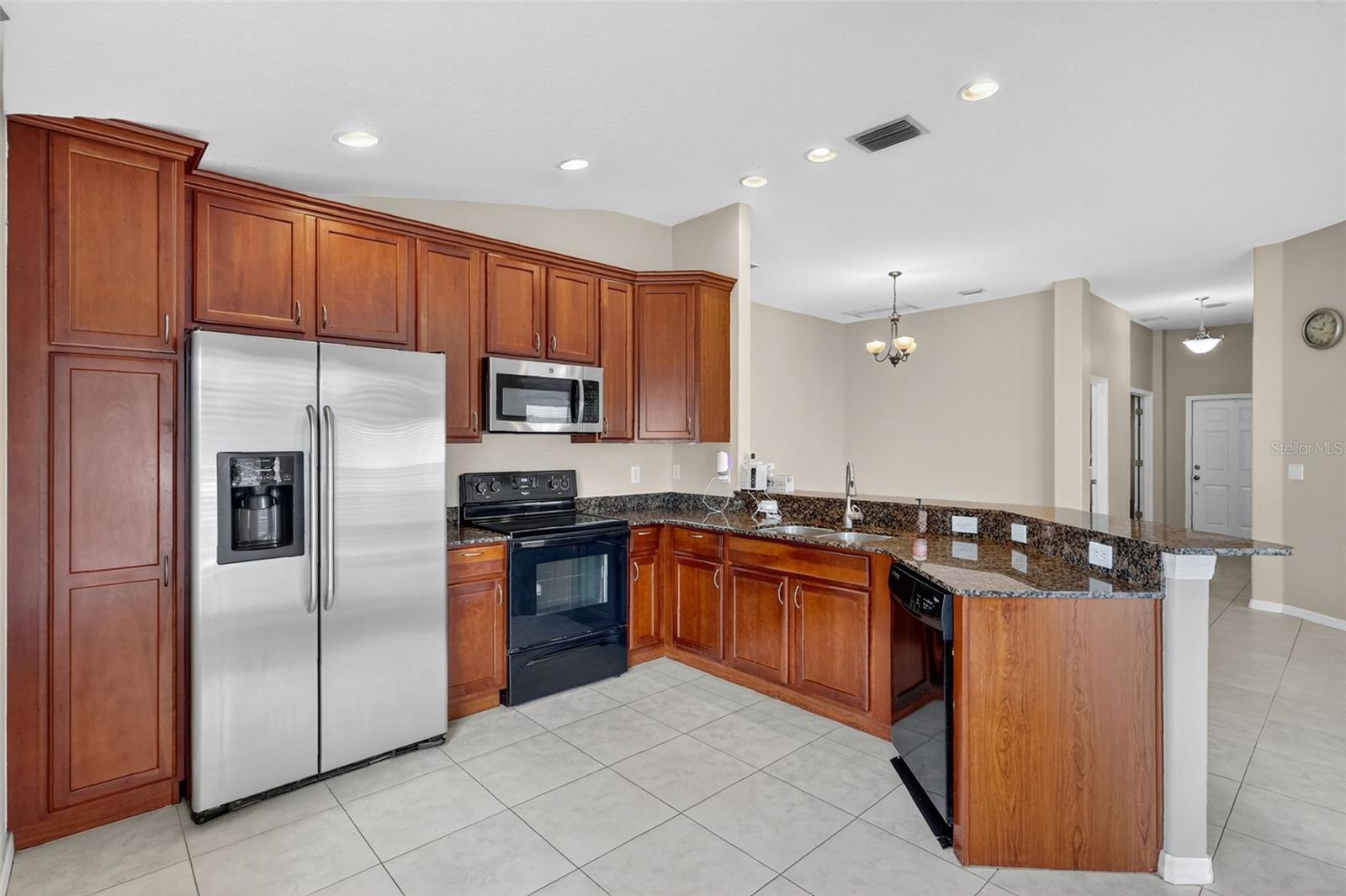 SUMMERFIELD VILLG 1 TRCT 18 - Residential