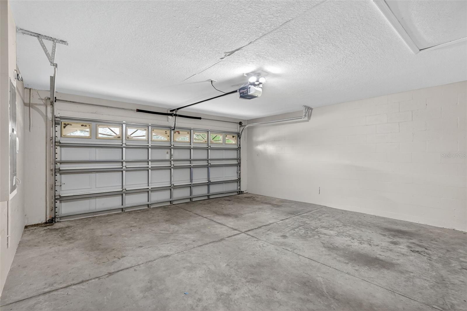 SUMMERFIELD VILLG 1 TRCT 18 - Residential