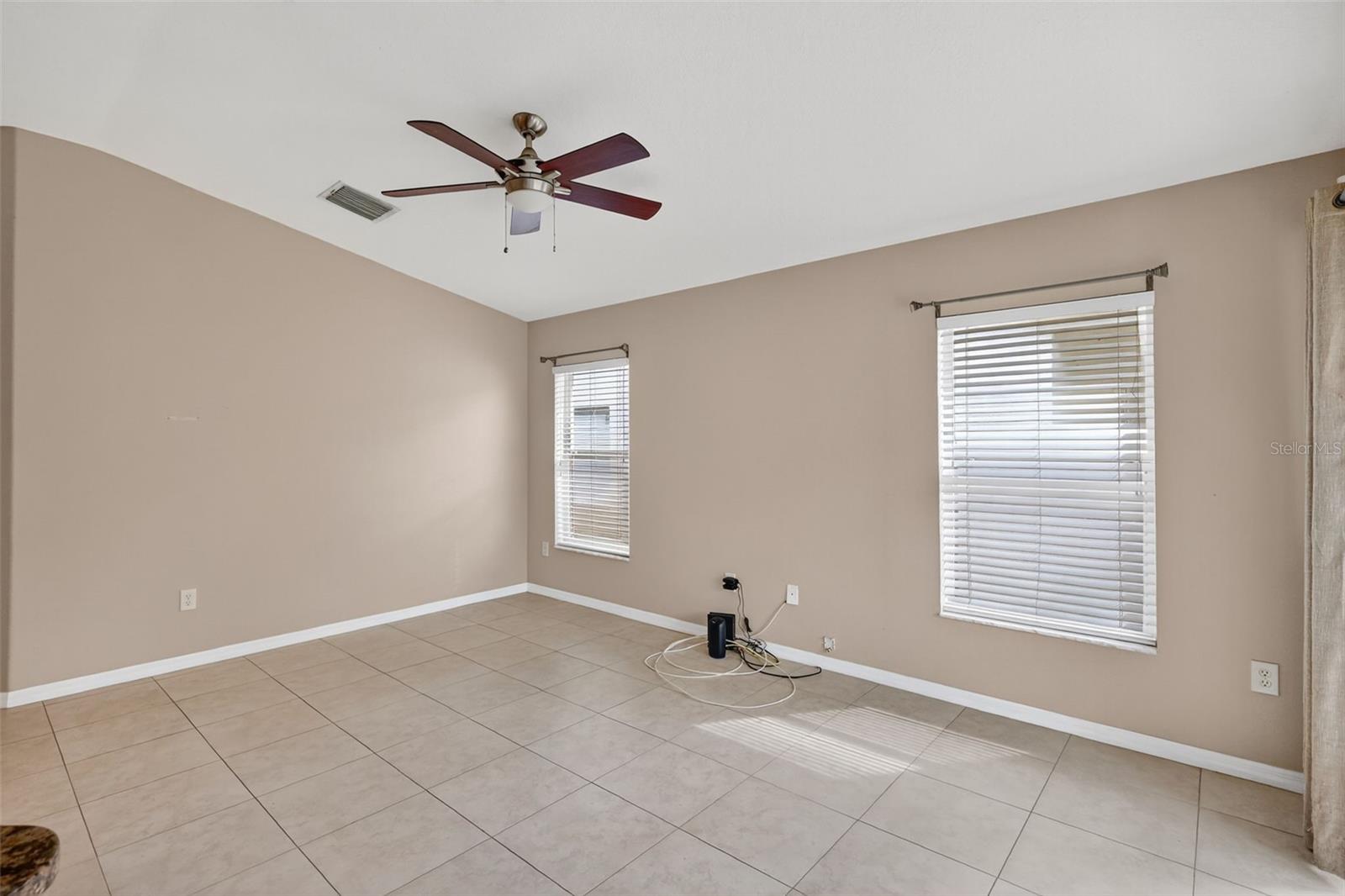 SUMMERFIELD VILLG 1 TRCT 18 - Residential