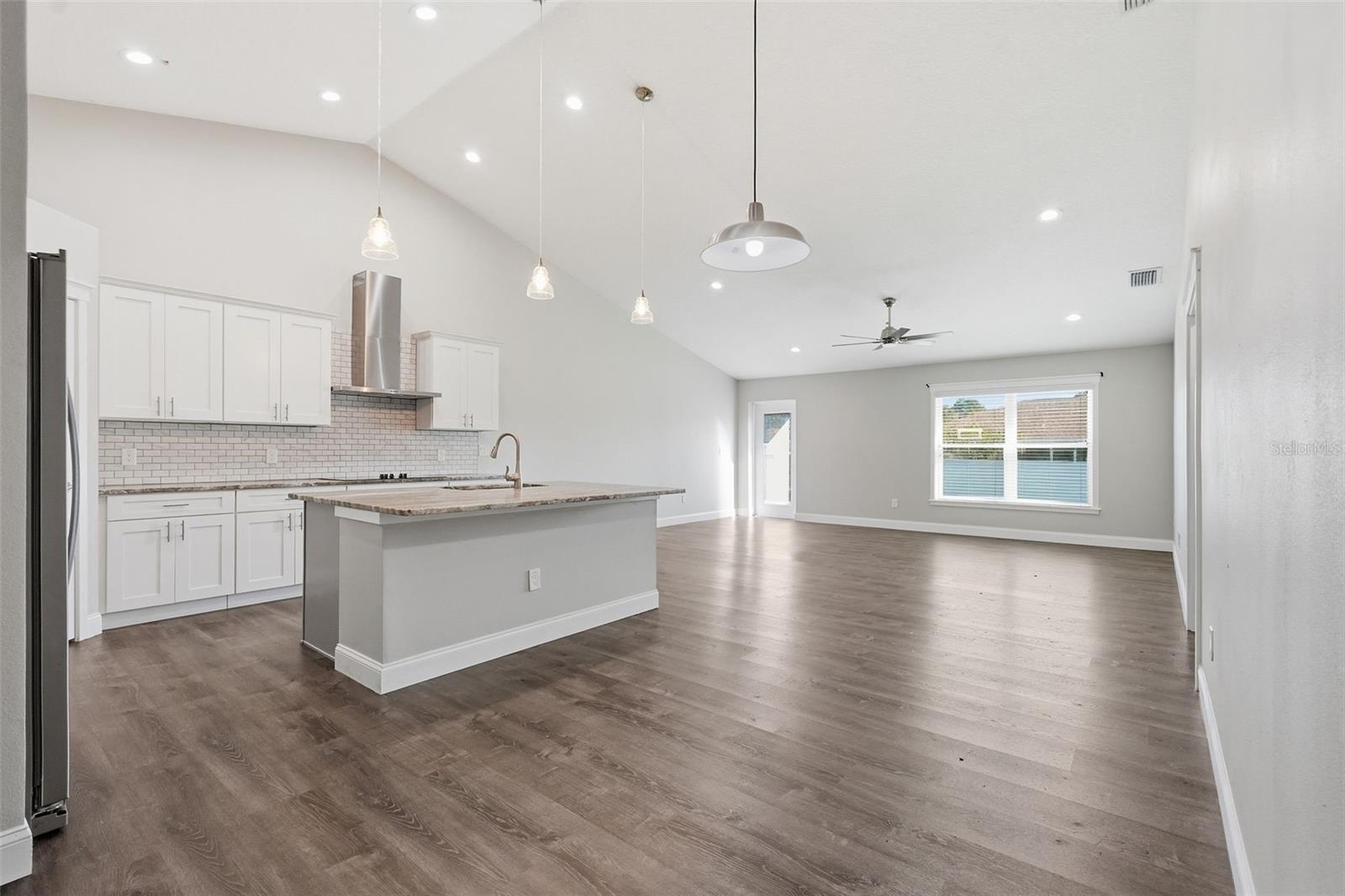 SPRING HILL - Residential