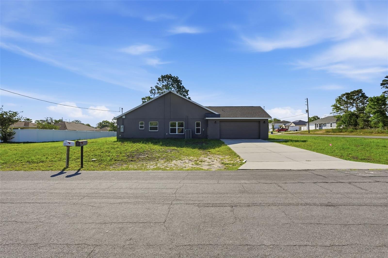 SPRING HILL - Residential