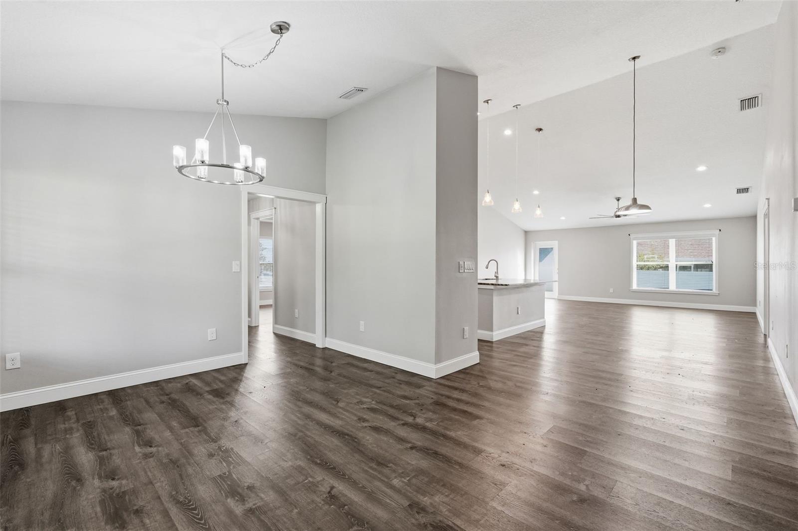 SPRING HILL - Residential