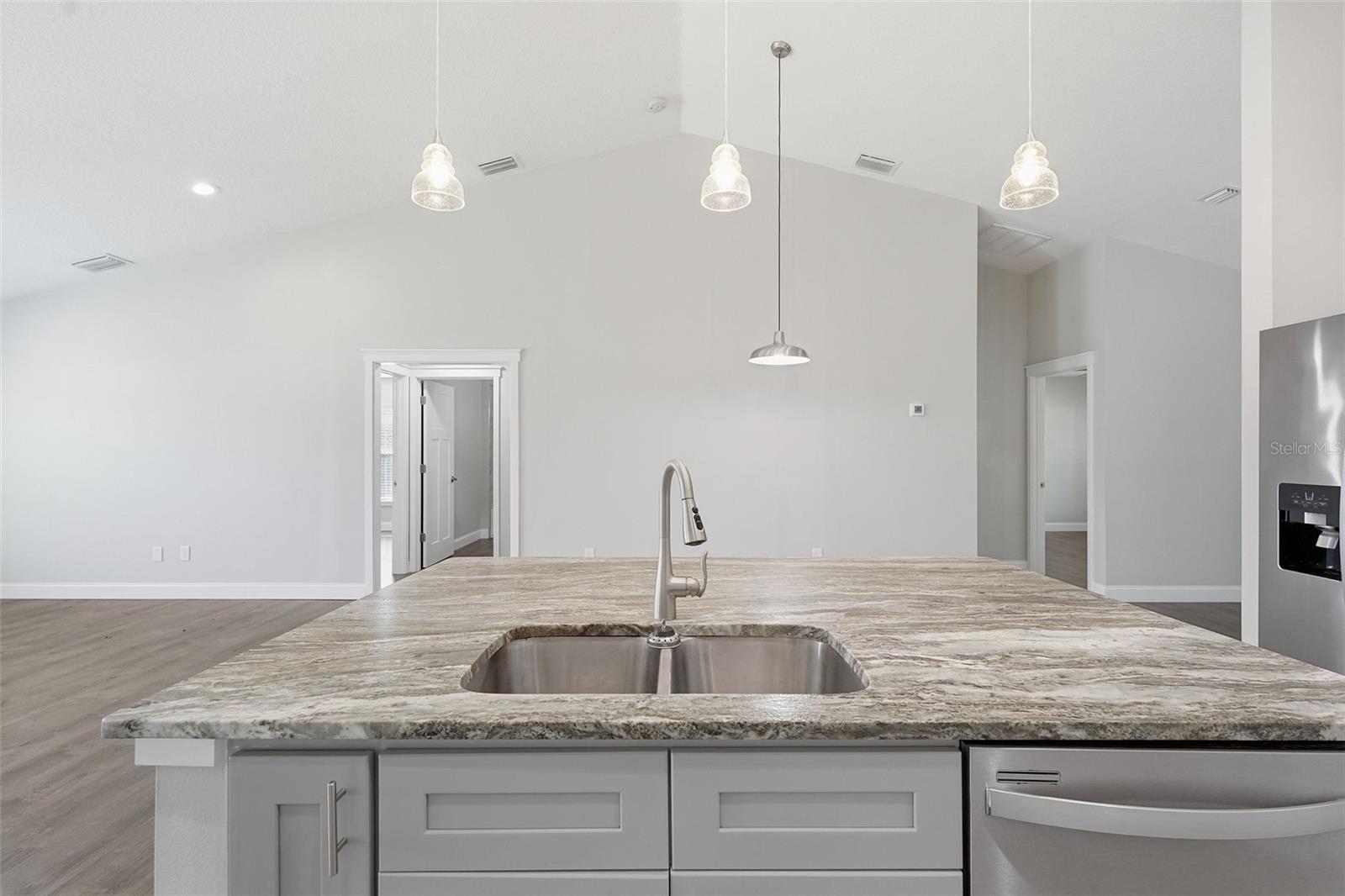 SPRING HILL - Residential