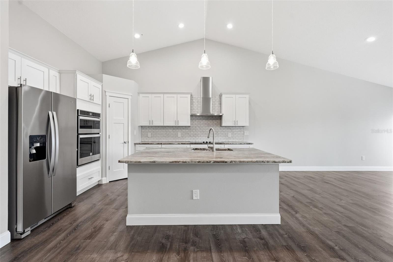 SPRING HILL - Residential
