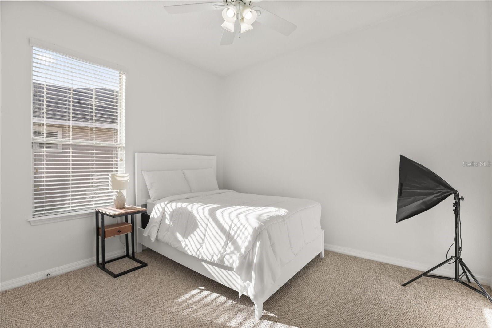 LAKES WINDERMERE PH 01 49 108 - Residential