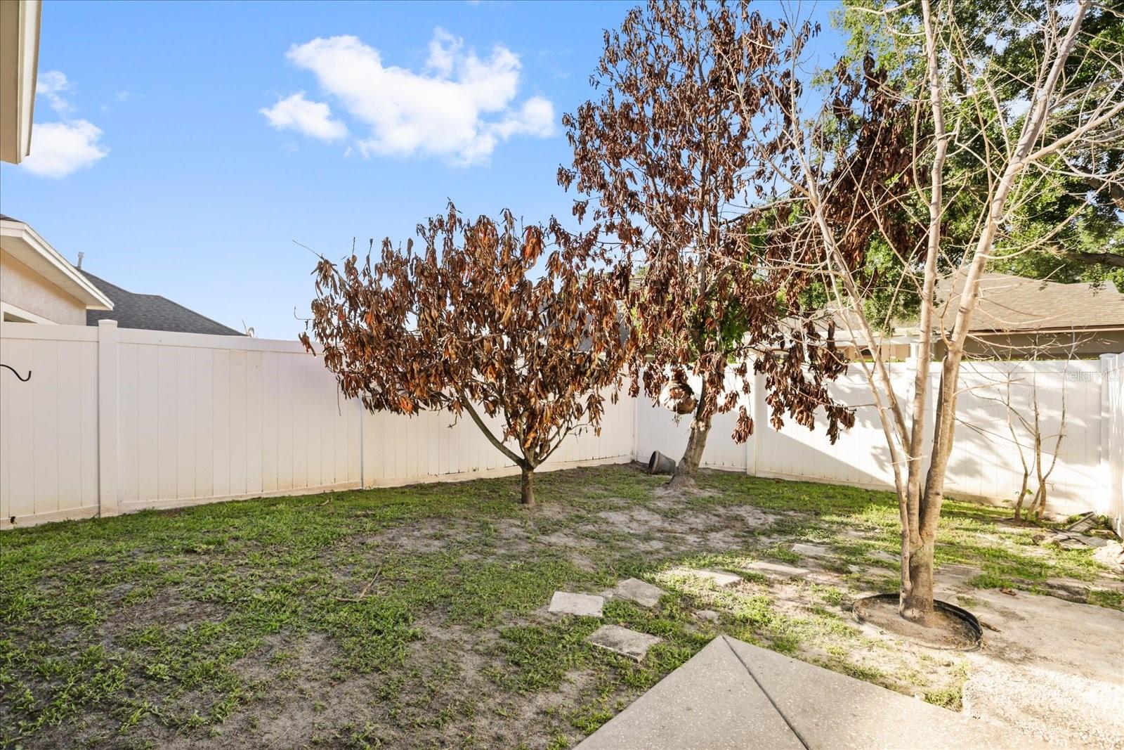 LAKES WINDERMERE PH 01 49 108 - Residential