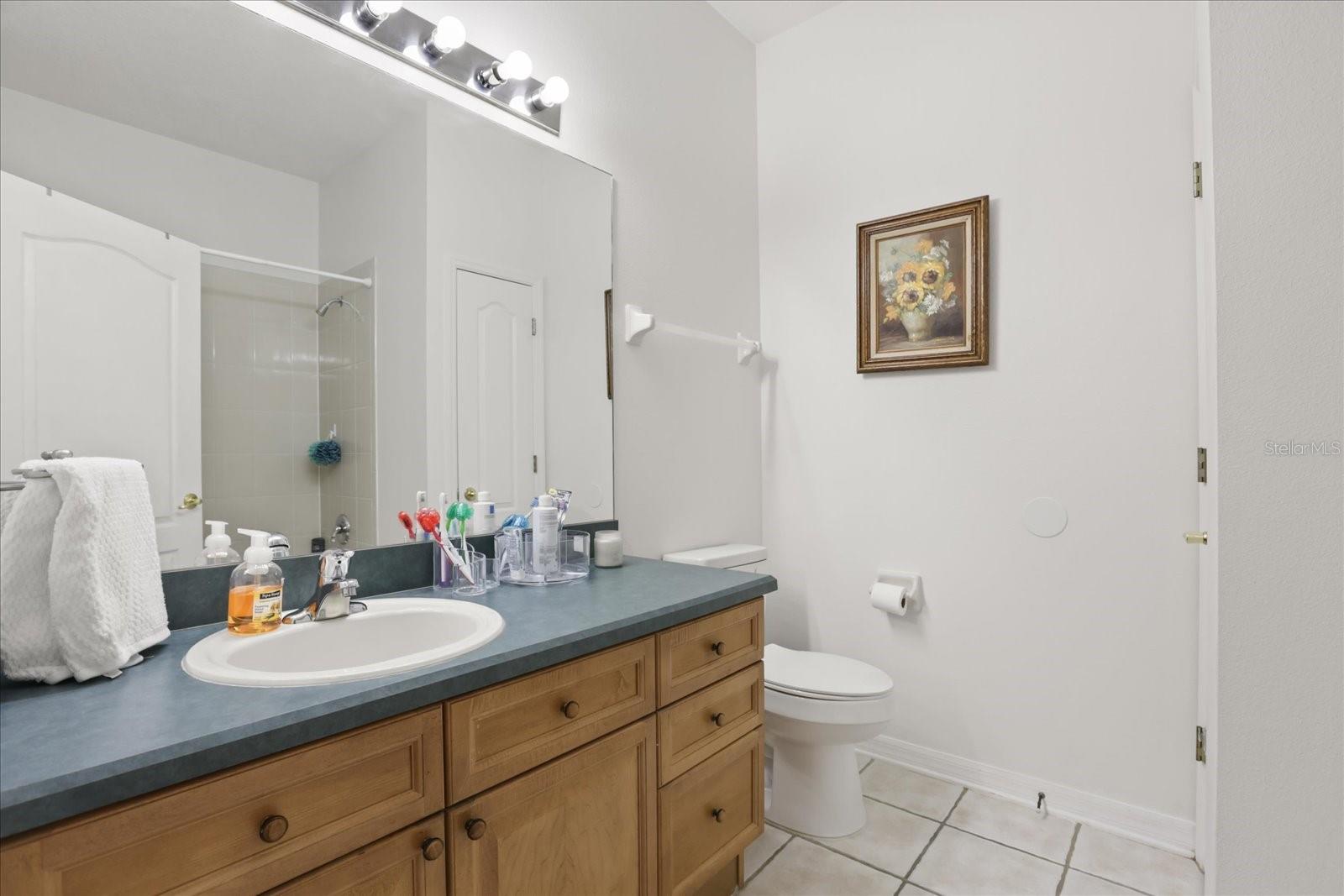 LAKES WINDERMERE PH 01 49 108 - Residential