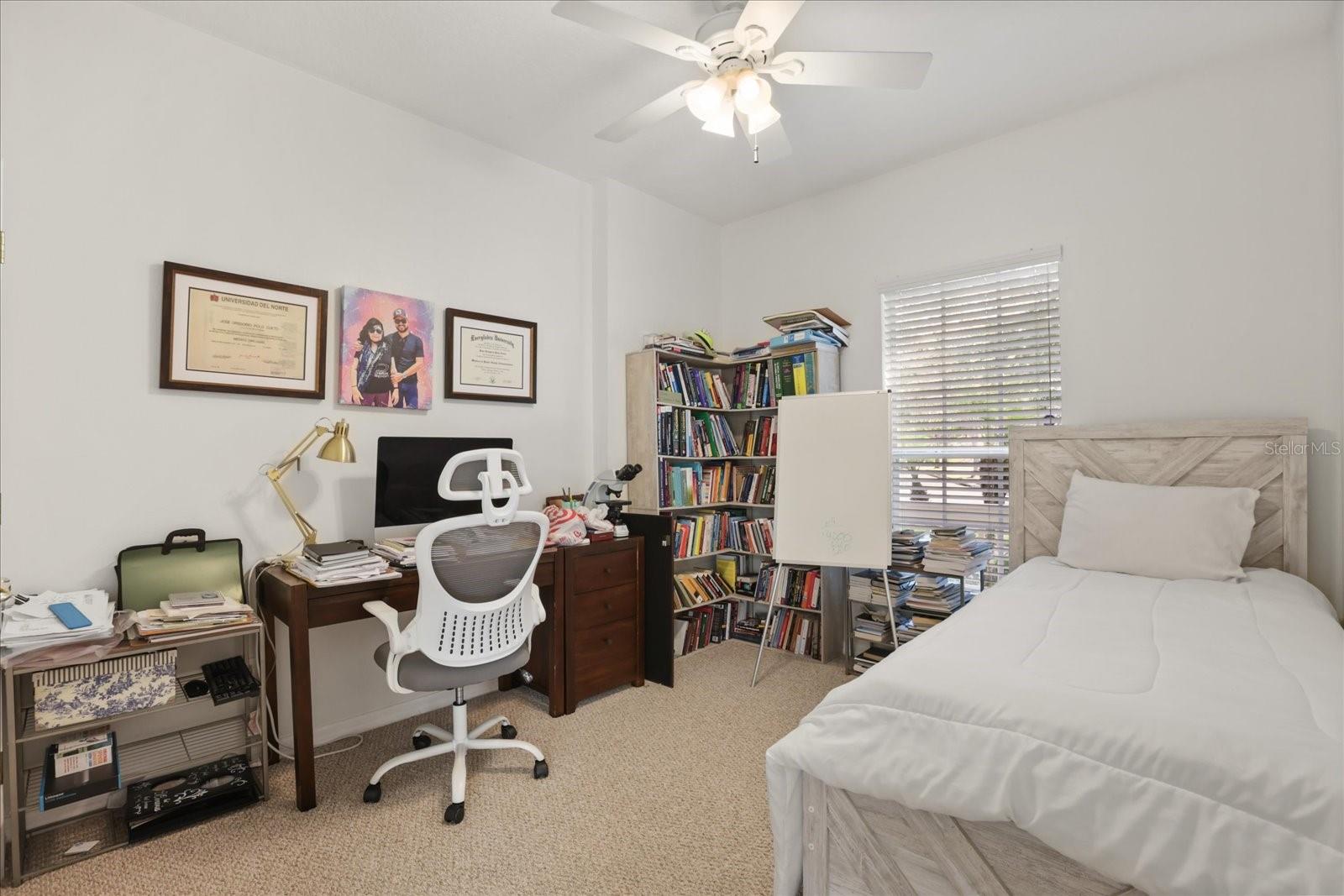 LAKES WINDERMERE PH 01 49 108 - Residential