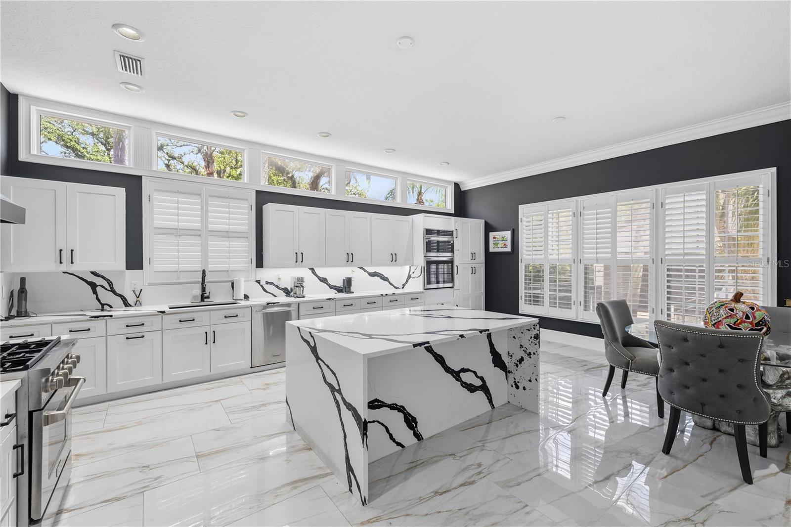 RESERVE THE - Residential