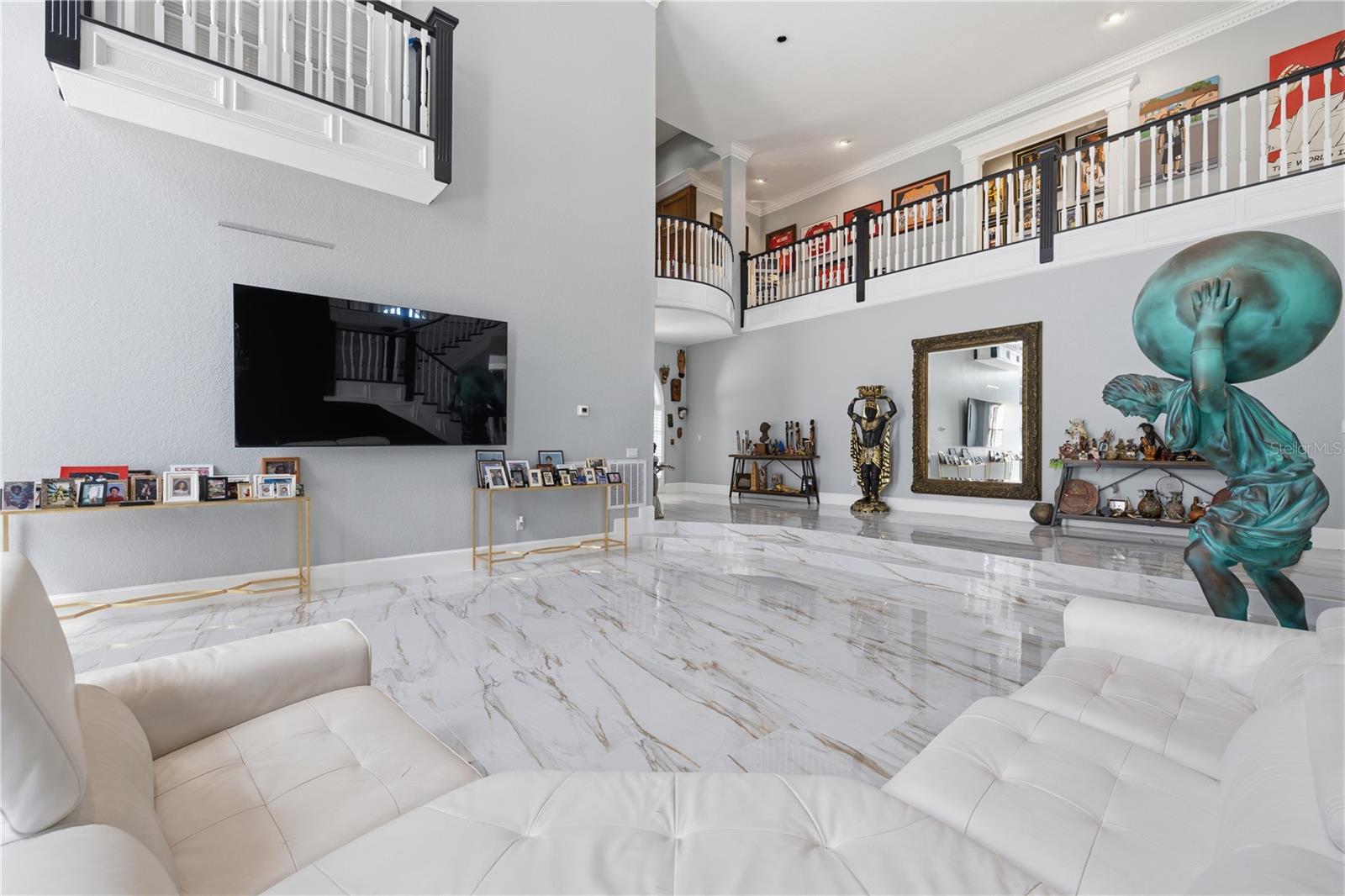 RESERVE THE - Residential