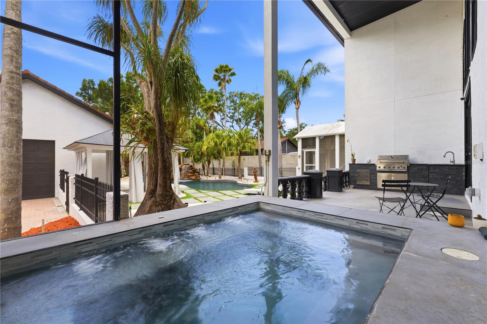 RESERVE THE - Residential