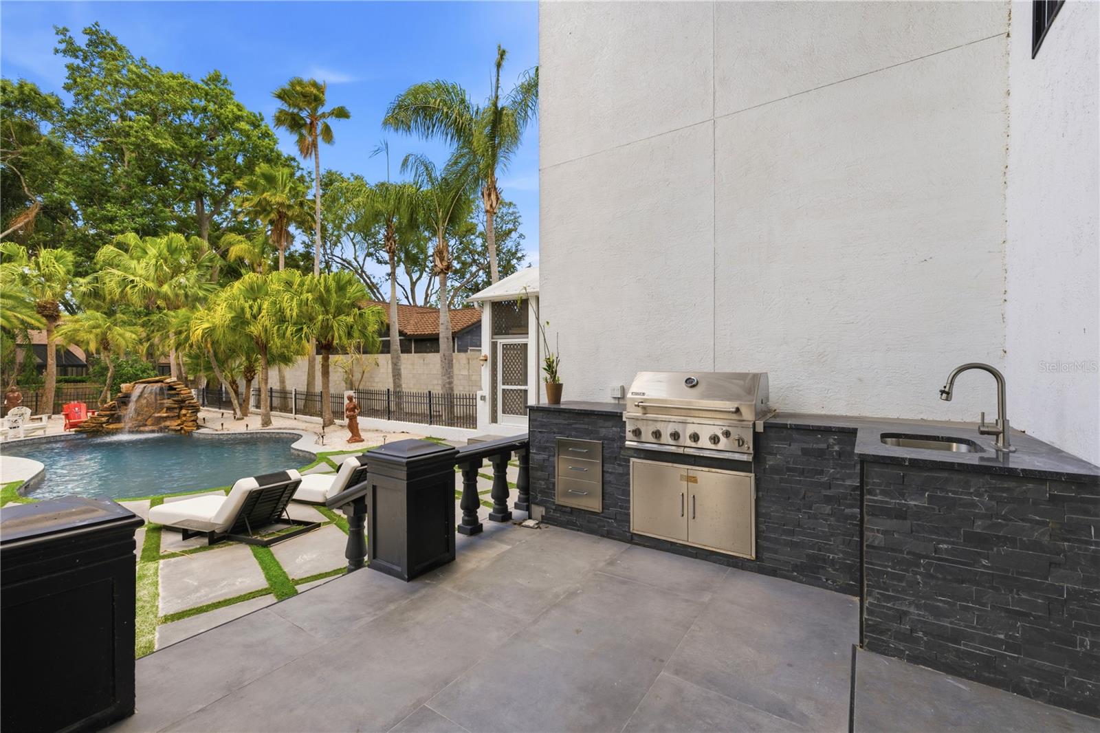 RESERVE THE - Residential