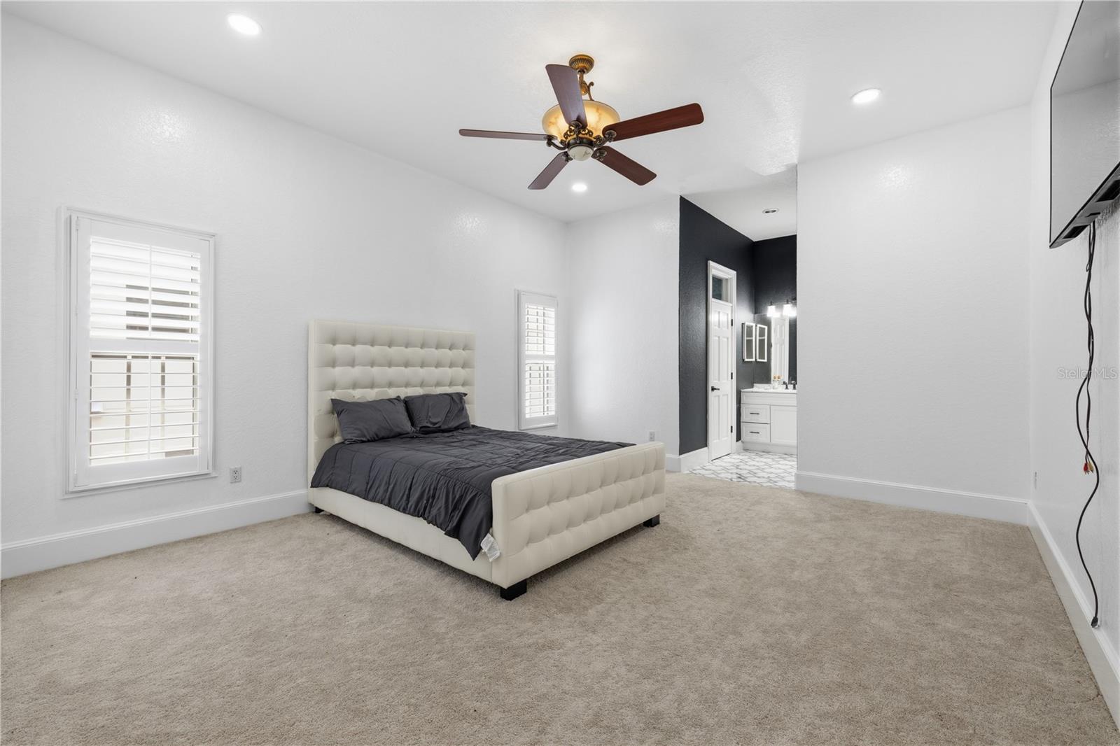 RESERVE THE - Residential