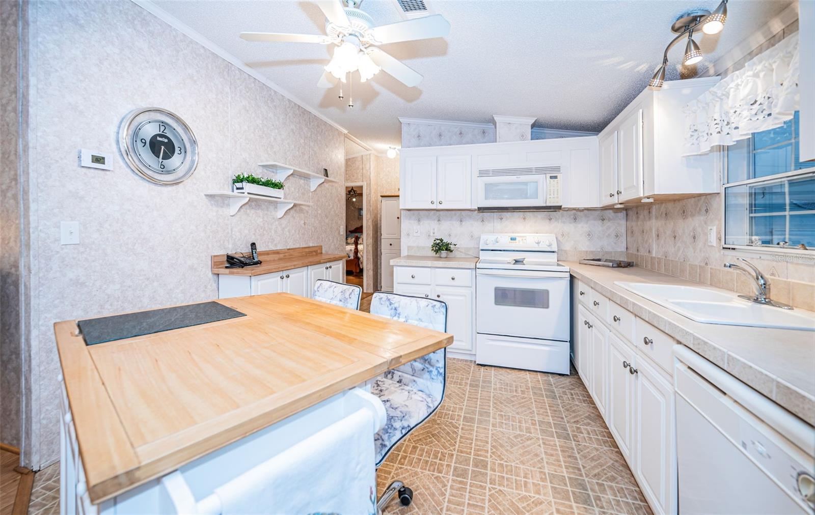 TIKI VILLAGE MHP CONDO - Residential