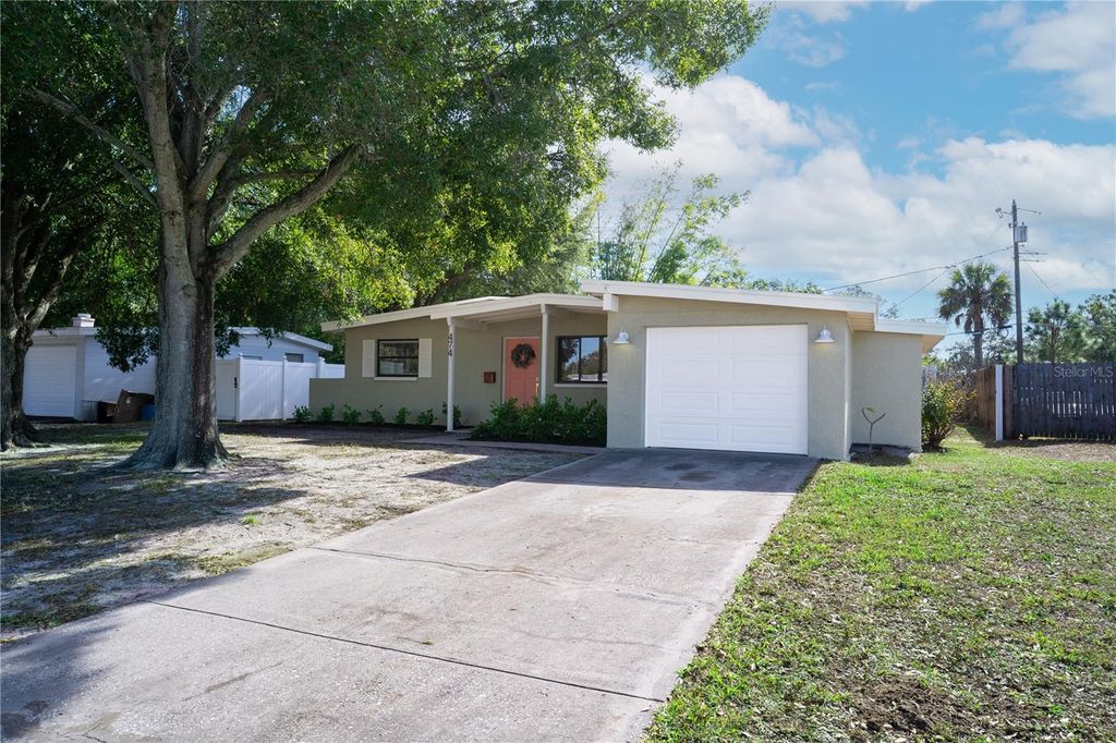 Photo of 474 Dawson Avenue NE, St Petersburg, FL 33703 (MLS # TB8456244)