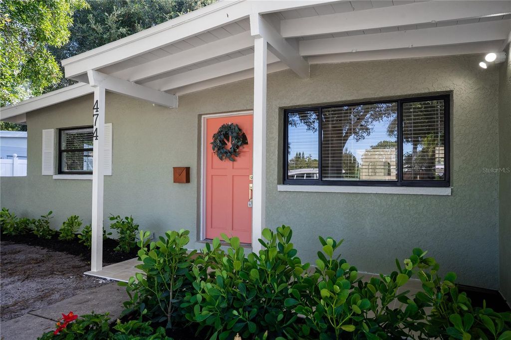 Photo of 474 Dawson Avenue NE, St Petersburg, FL 33703 (MLS # TB8456244)