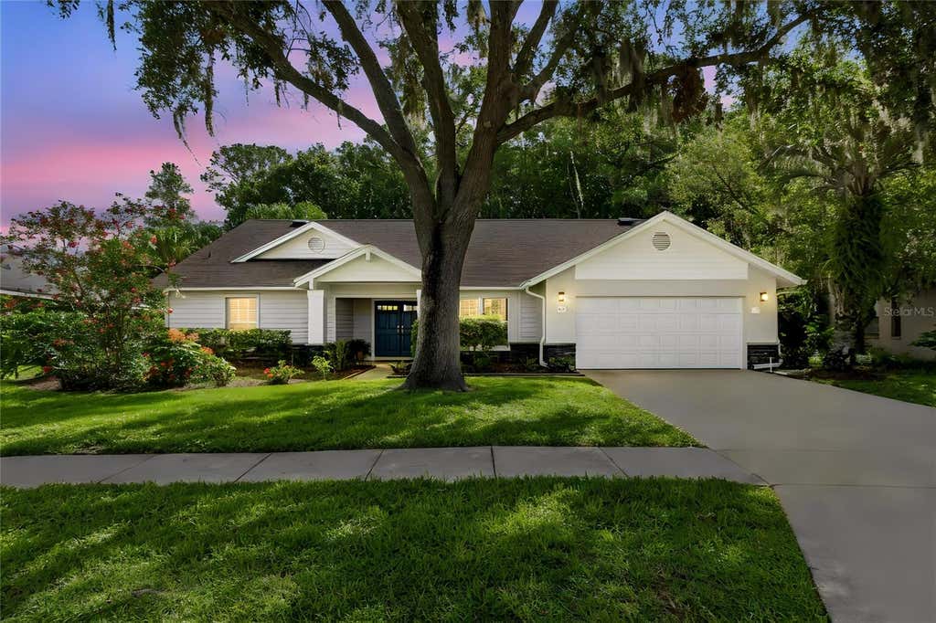 Photo of 785 Centerwood Drive, Tarpon Springs, FL 34688 (MLS # TB8529279)